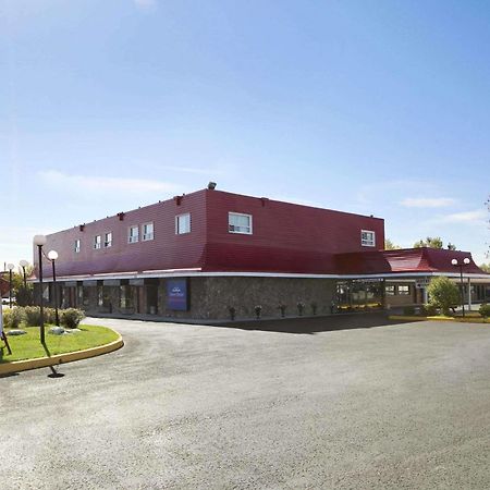 Howard Johnson By Wyndham Cornwall Luaran gambar