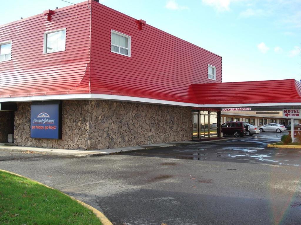 Howard Johnson By Wyndham Cornwall Luaran gambar