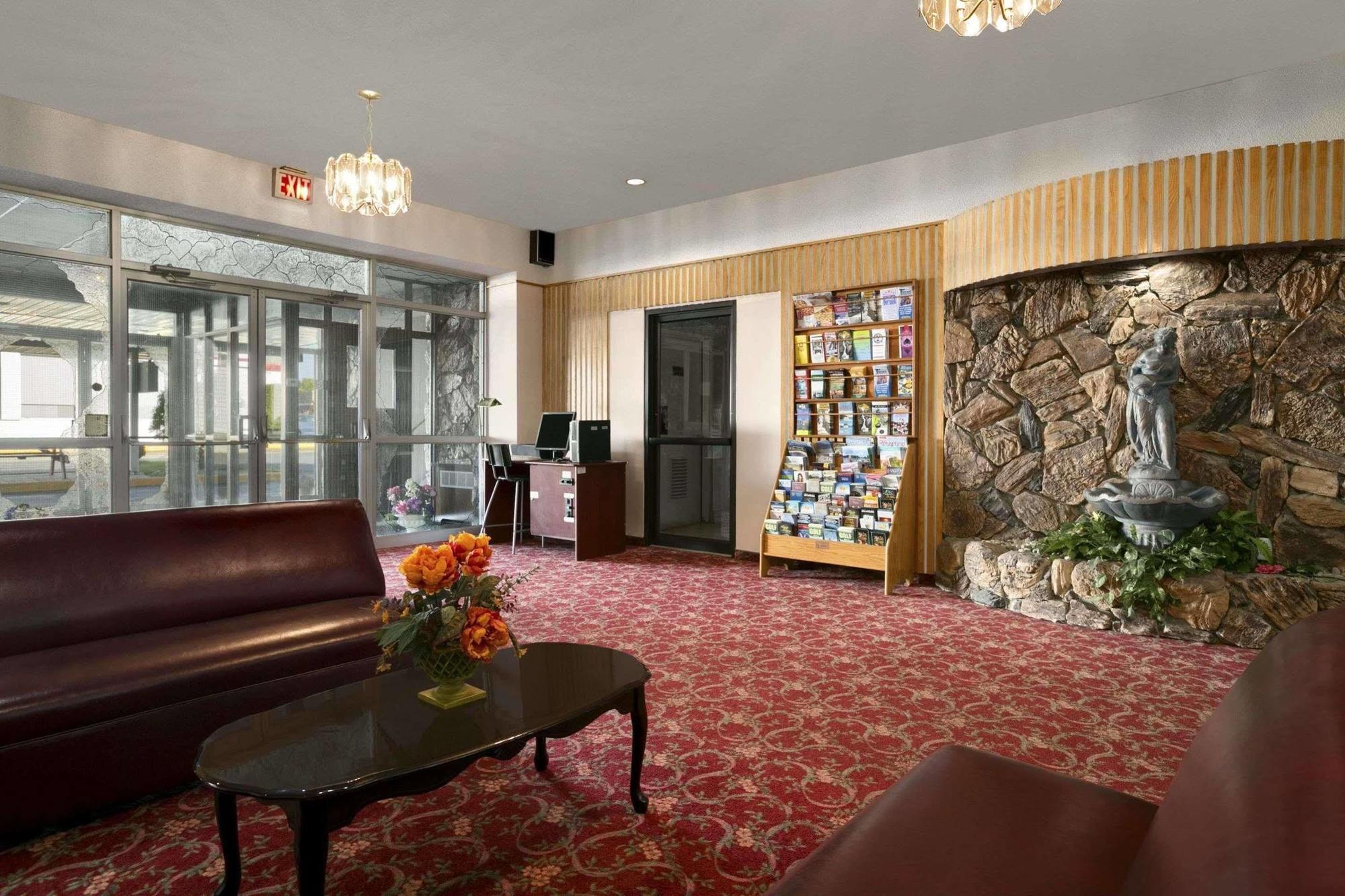 Howard Johnson By Wyndham Cornwall Luaran gambar